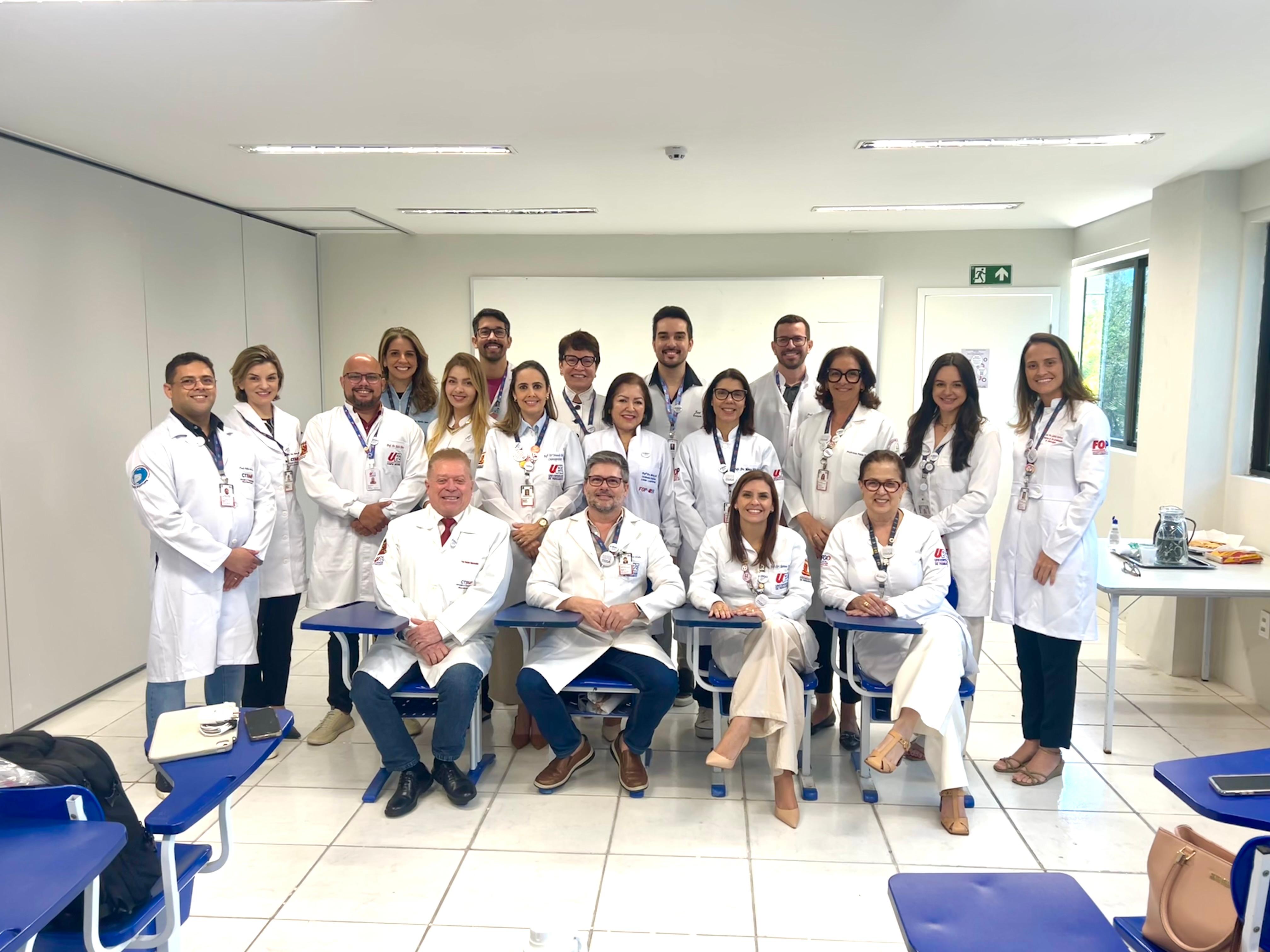 Corpo docente do PPGO FOP/UPE